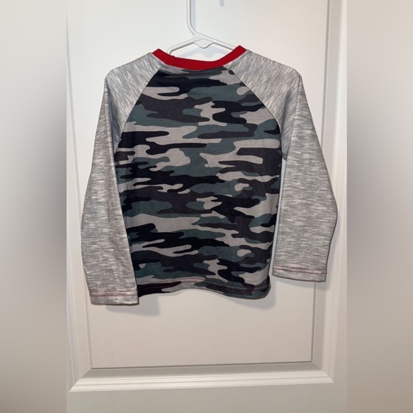 Boys 2T/3T boutique, Camouflage Christmas Tree Truck Raglan long sleeve Shirt - Picture 2 of 2